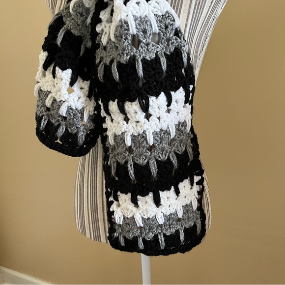 Women’s Hand Knit Black Gray White Rectangular Winter Scarf - Picture 2 of 7